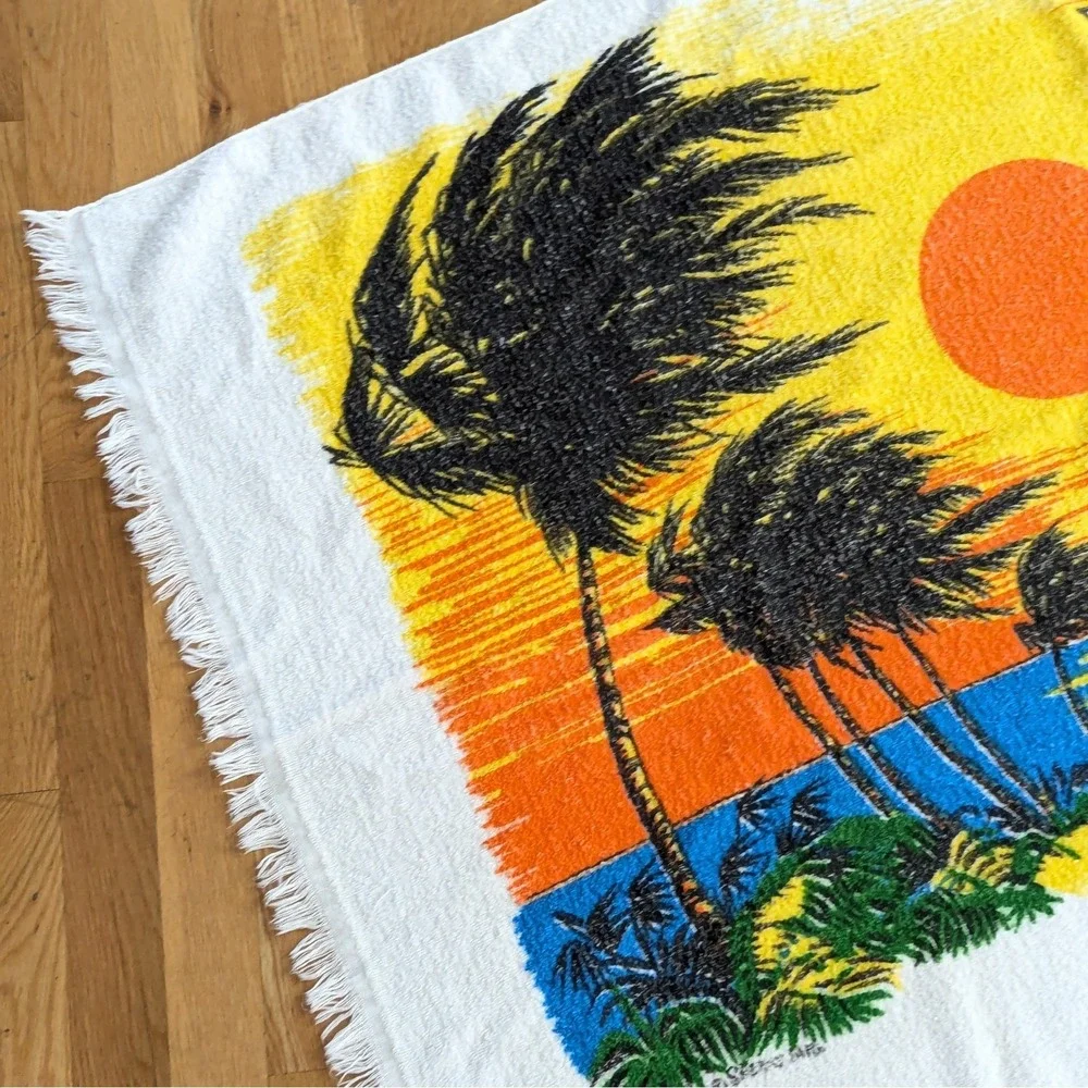 Vintage It's Better In The Bahamas Beach Towel w/ Fringe Cannon Graphic Souvenir